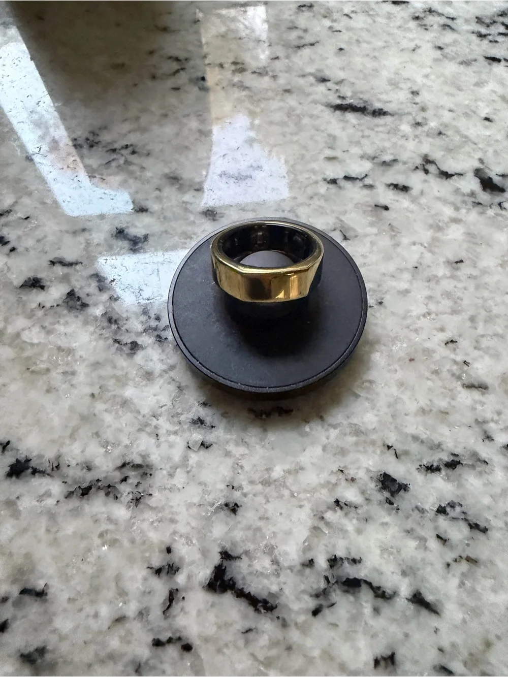 Gold OURA horizon ring- gen 3 Size 10
